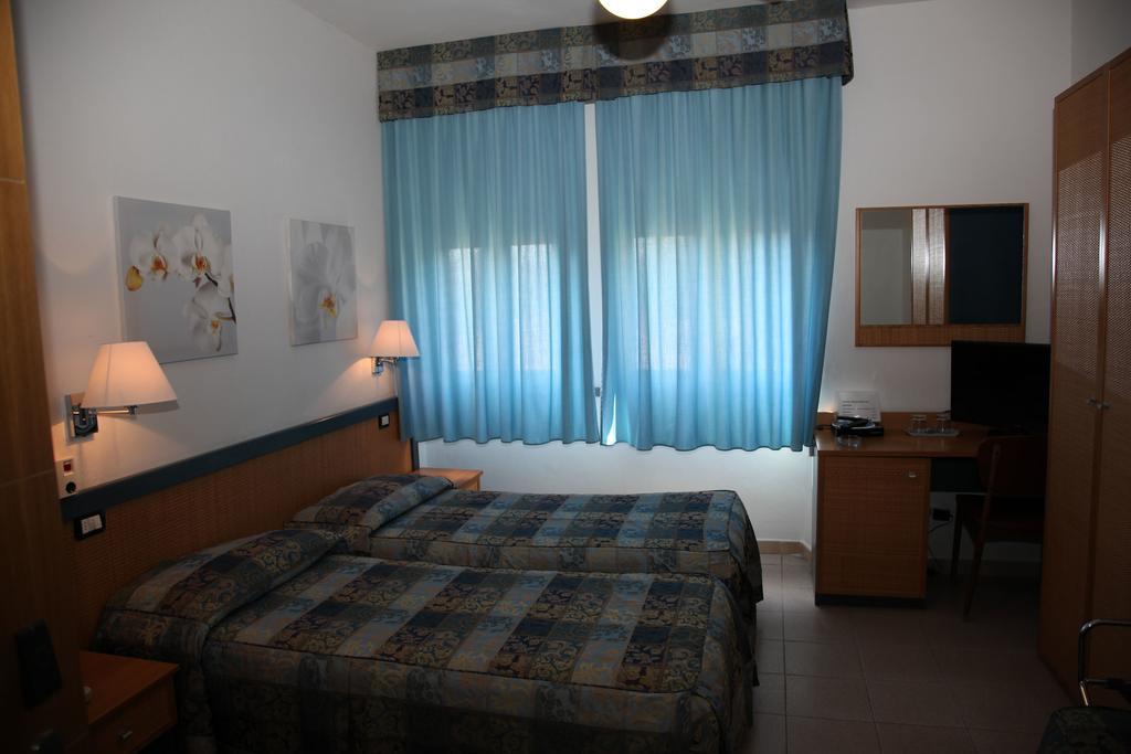Albergo Rossella Castiglione della Pescaia Δωμάτιο φωτογραφία